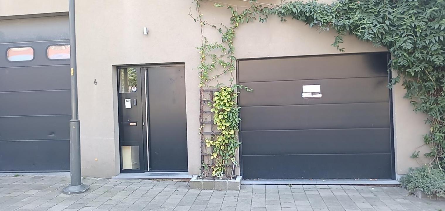Lodgerivierenhof Antwerpen Exteriör bild